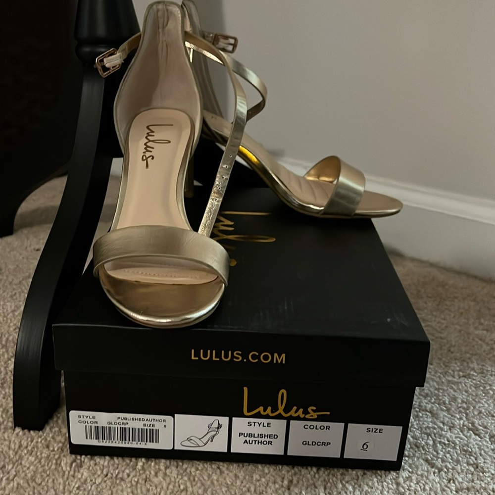 Lulu’s gold shoes